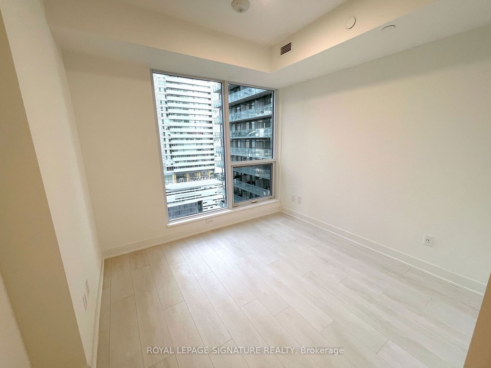 15 Mercer St, unit 1305 for rent