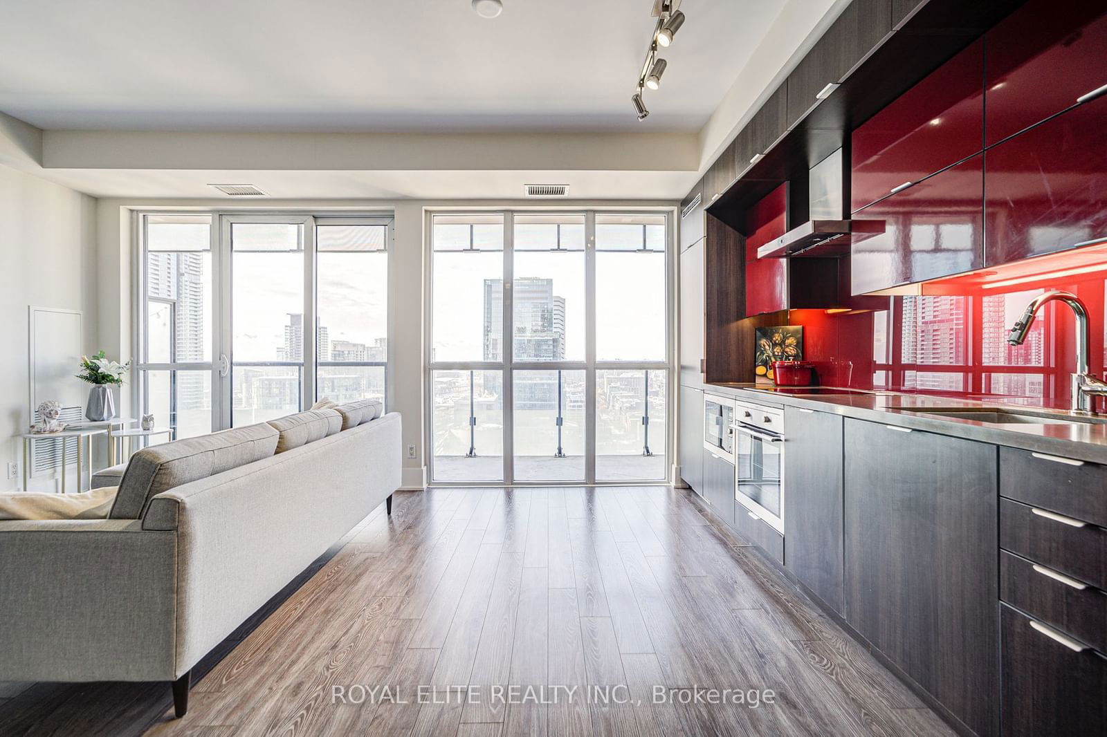 300 Front St W, unit 3403 for sale