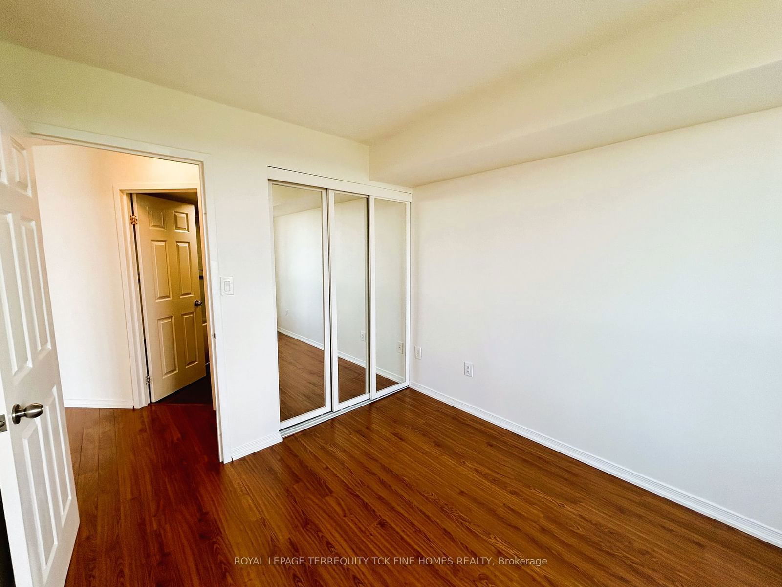 5 Concorde Pl, unit 1810 for rent