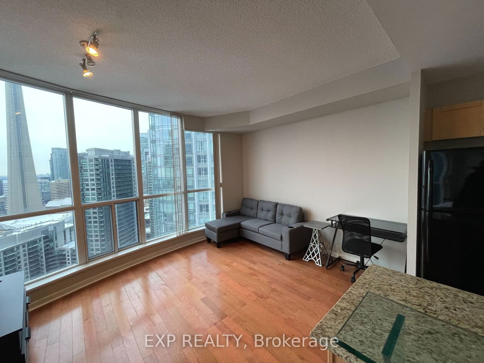 8 York St, unit 3213 for rent