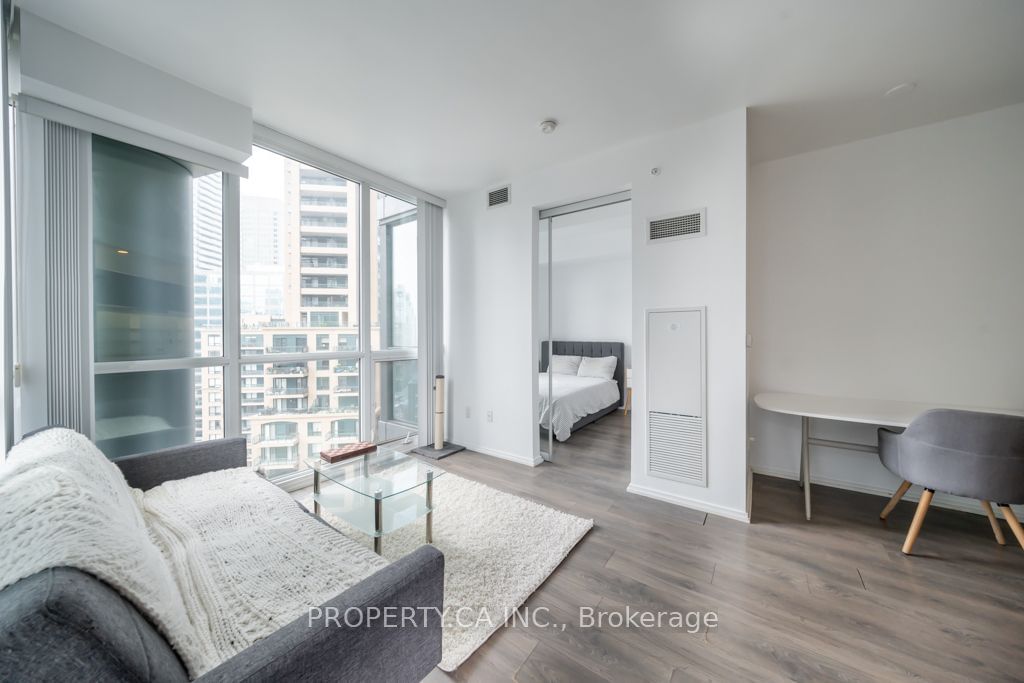 45 Charles St E, unit 1906 for rent