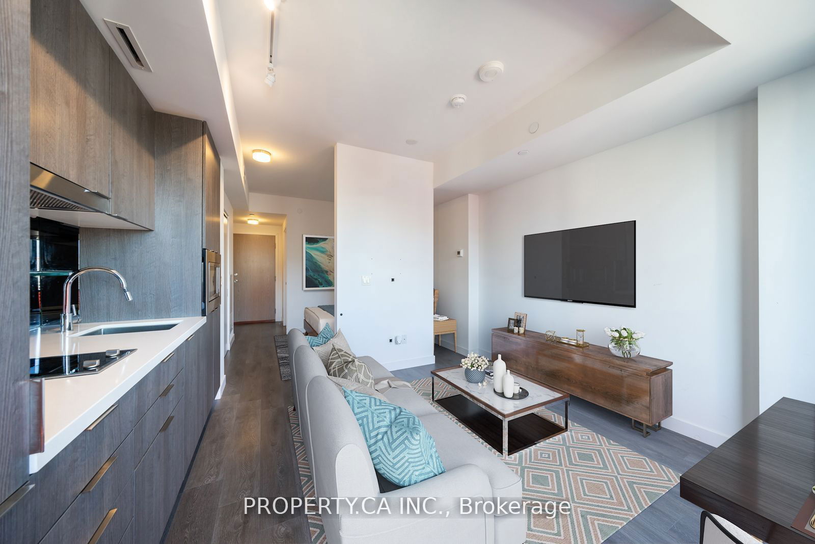 215 Queen St W, unit 1910 for rent