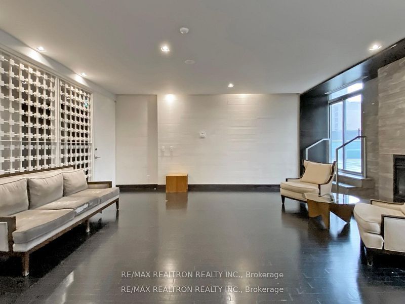 18 Yorkville Ave, unit 2504 for sale