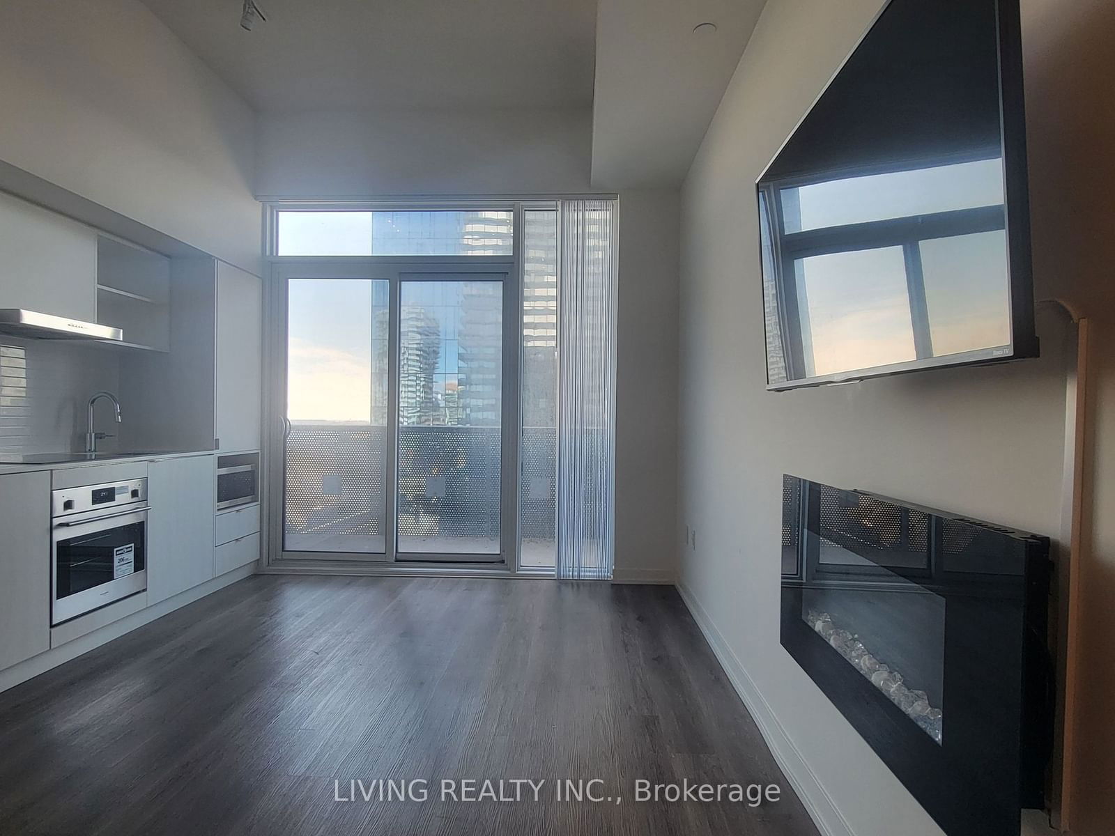 138 Downes St, unit 1210 for rent