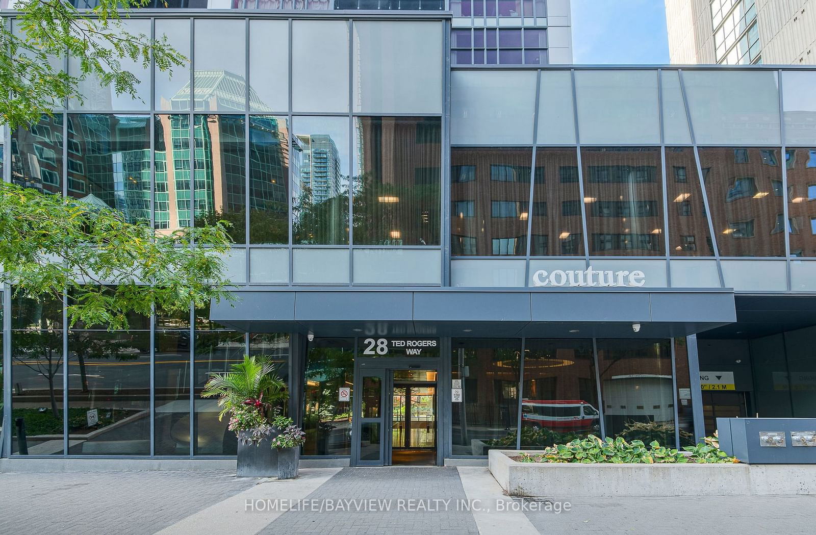 Couture, Downtown, Toronto