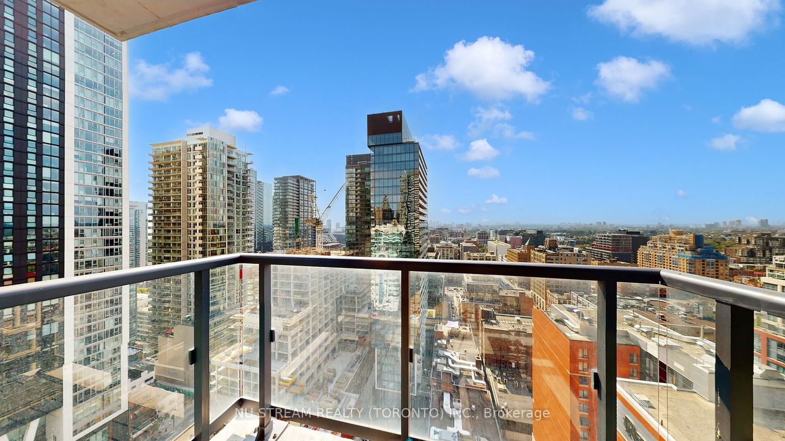 87 Peter St, unit 2302 for sale