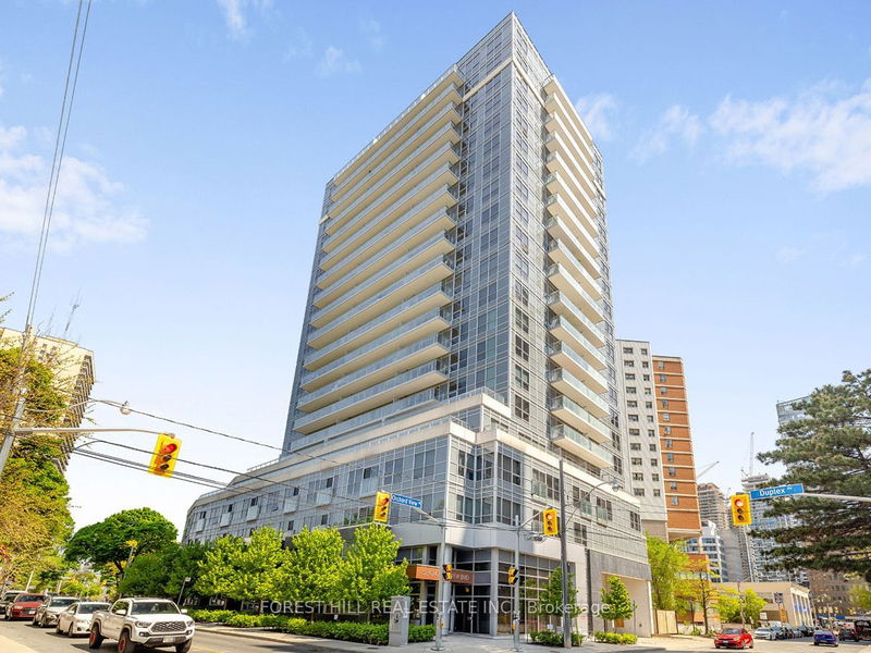 58 Orchard View Blvd, unit 401 for sale