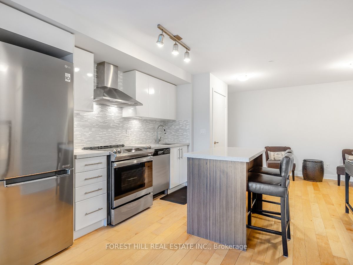 58 Orchard View Blvd, unit 401 for sale