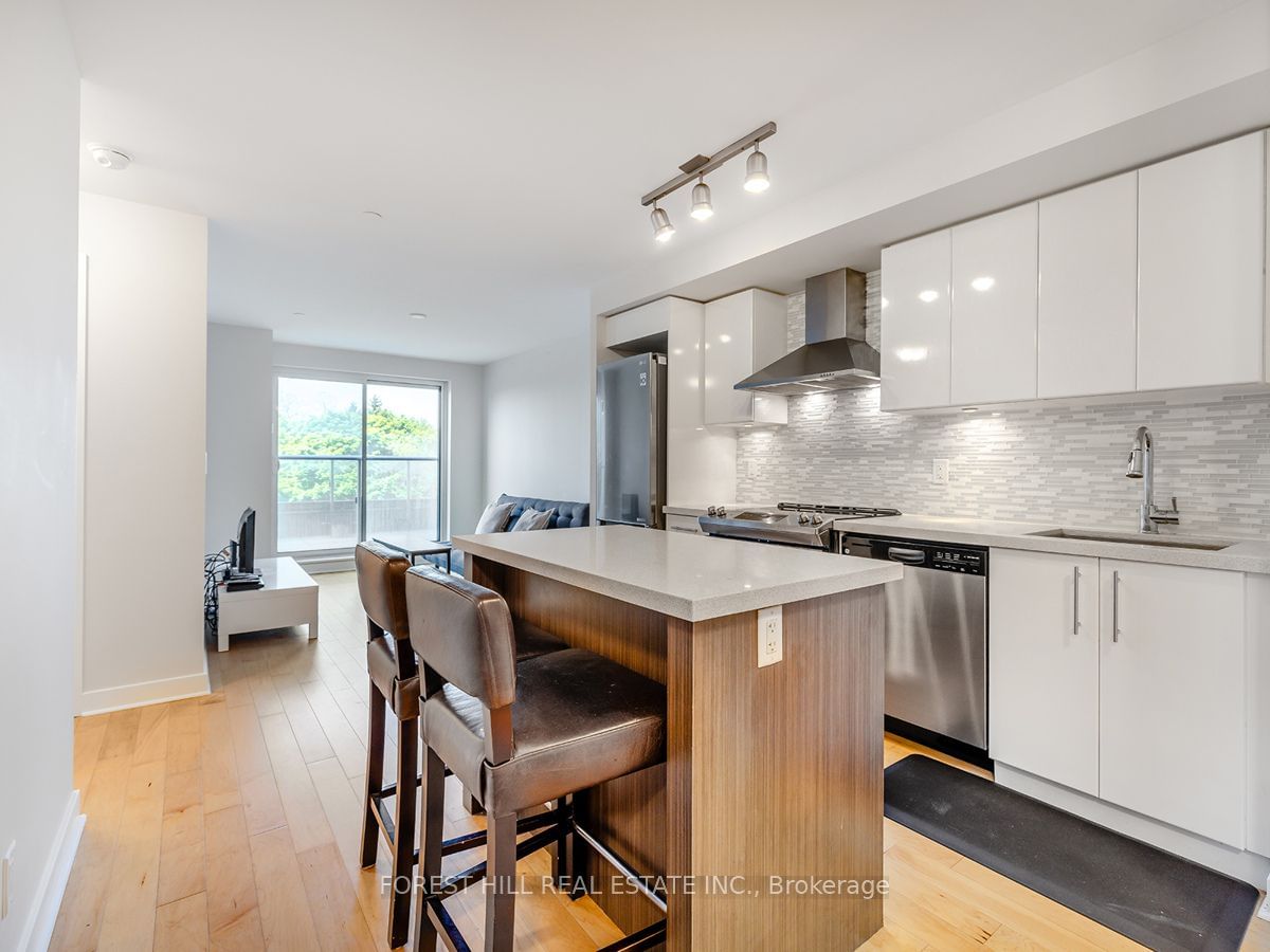 58 Orchard View Blvd, unit 401 for sale