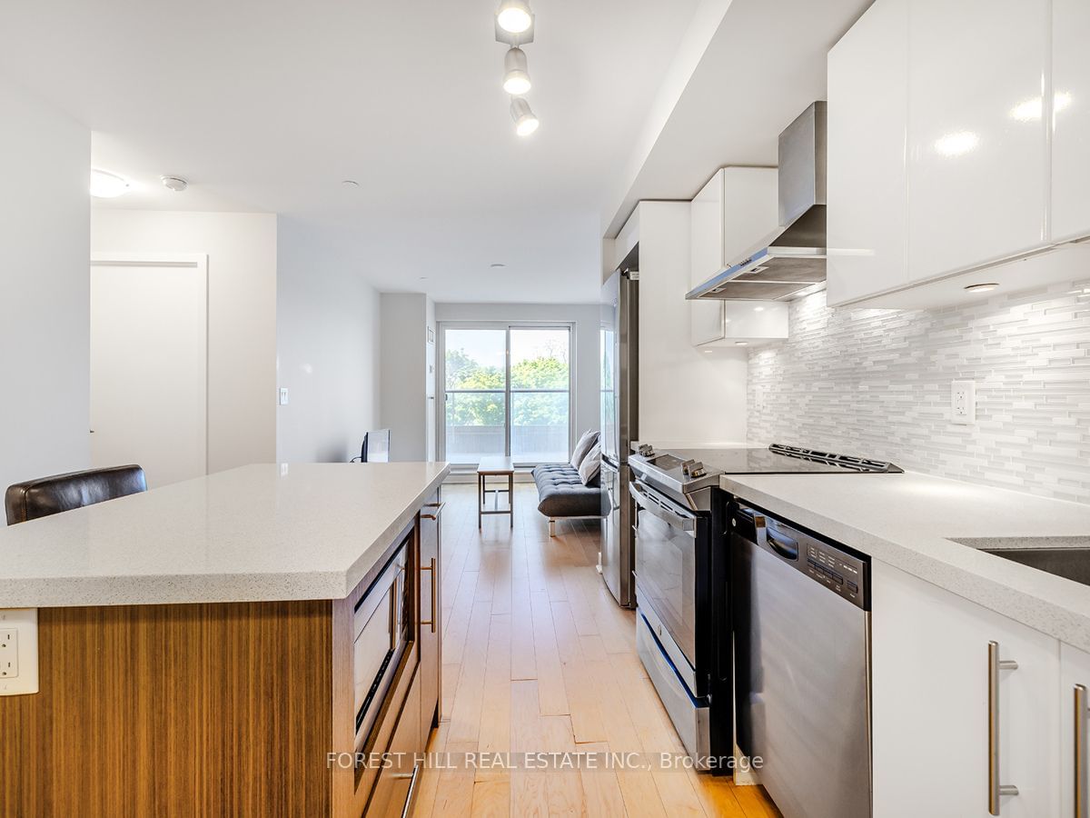 58 Orchard View Blvd, unit 401 for sale