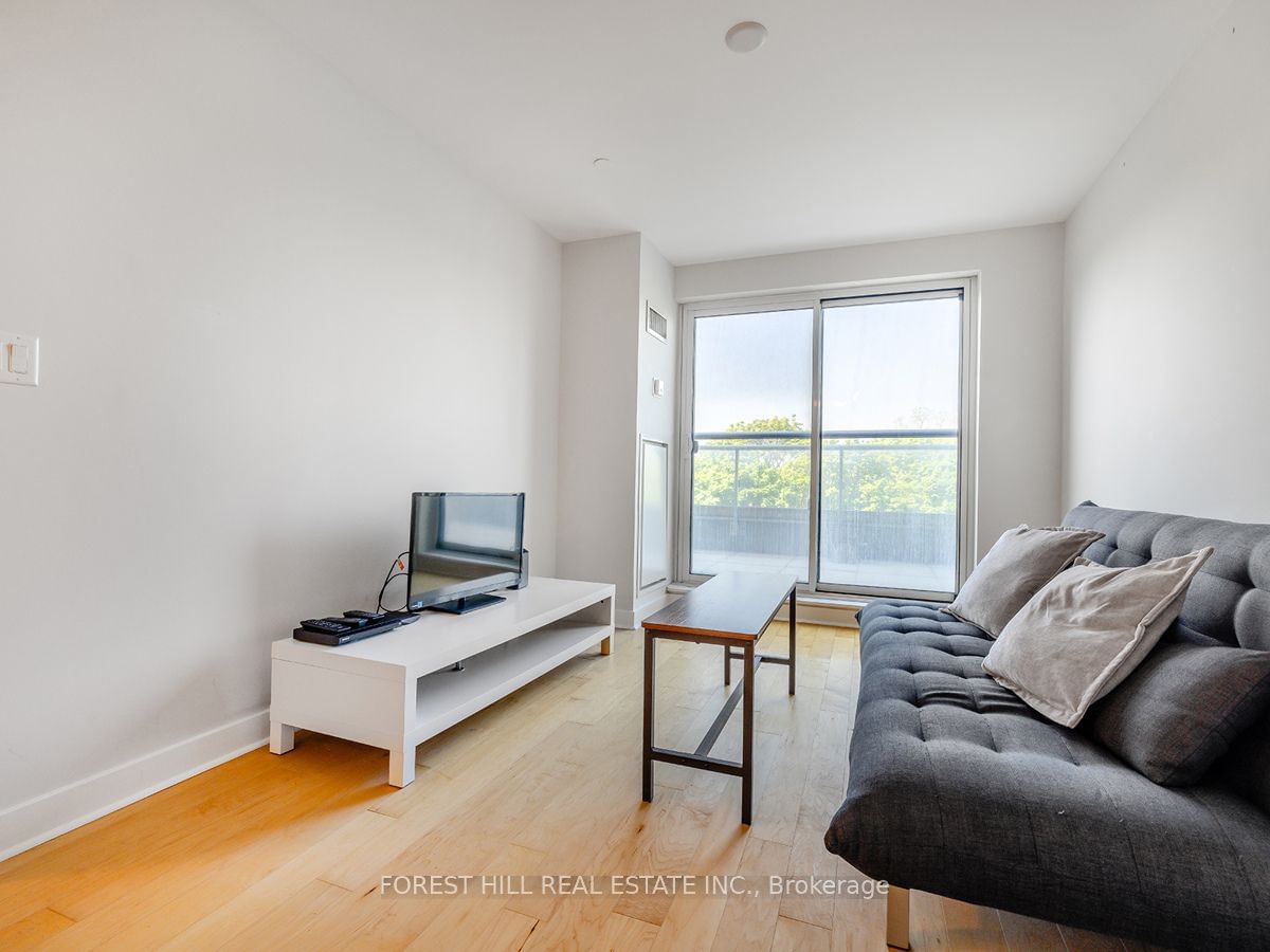 58 Orchard View Blvd, unit 401 for sale