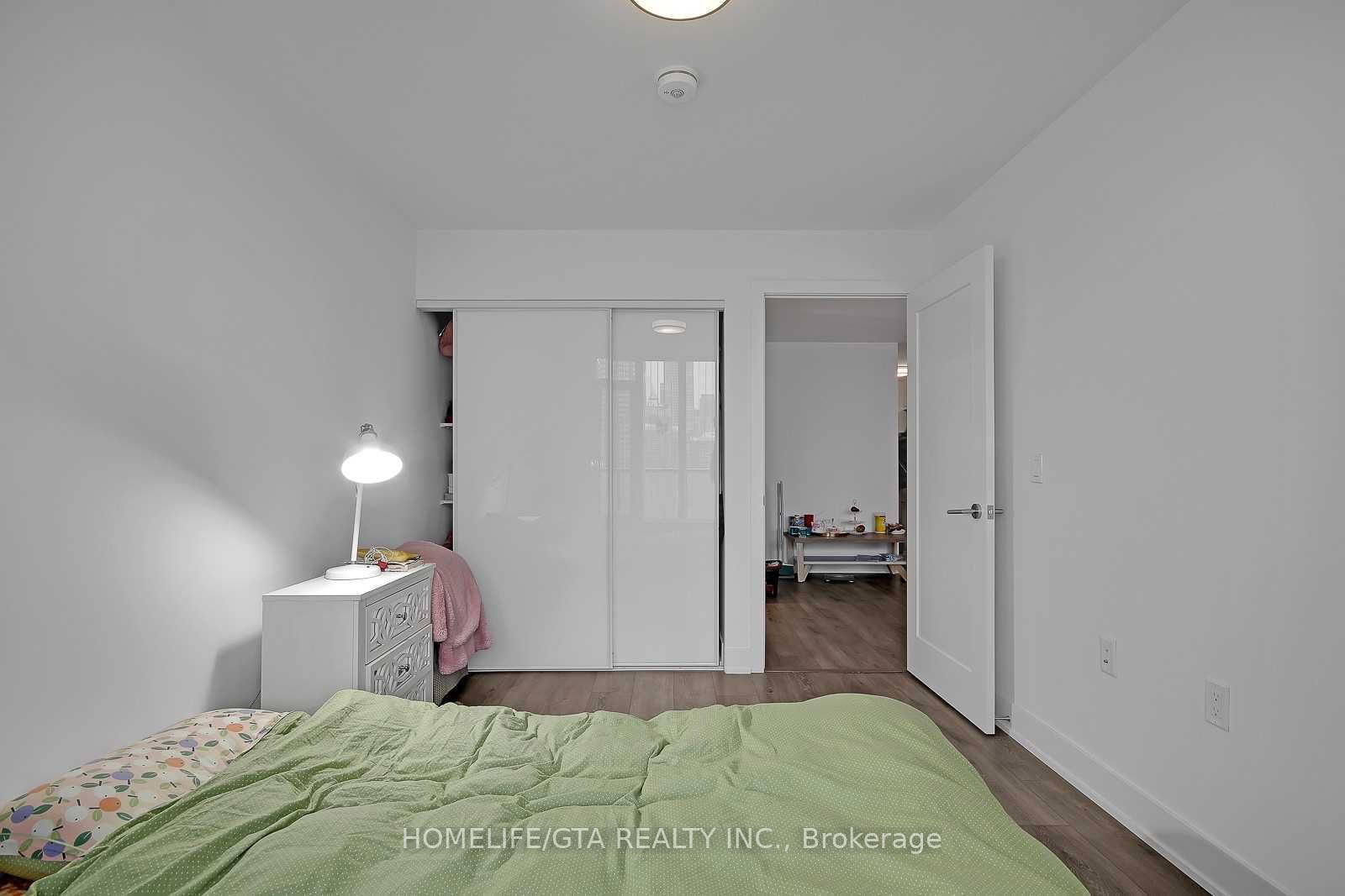 575 Bloor St E, unit 511 for rent