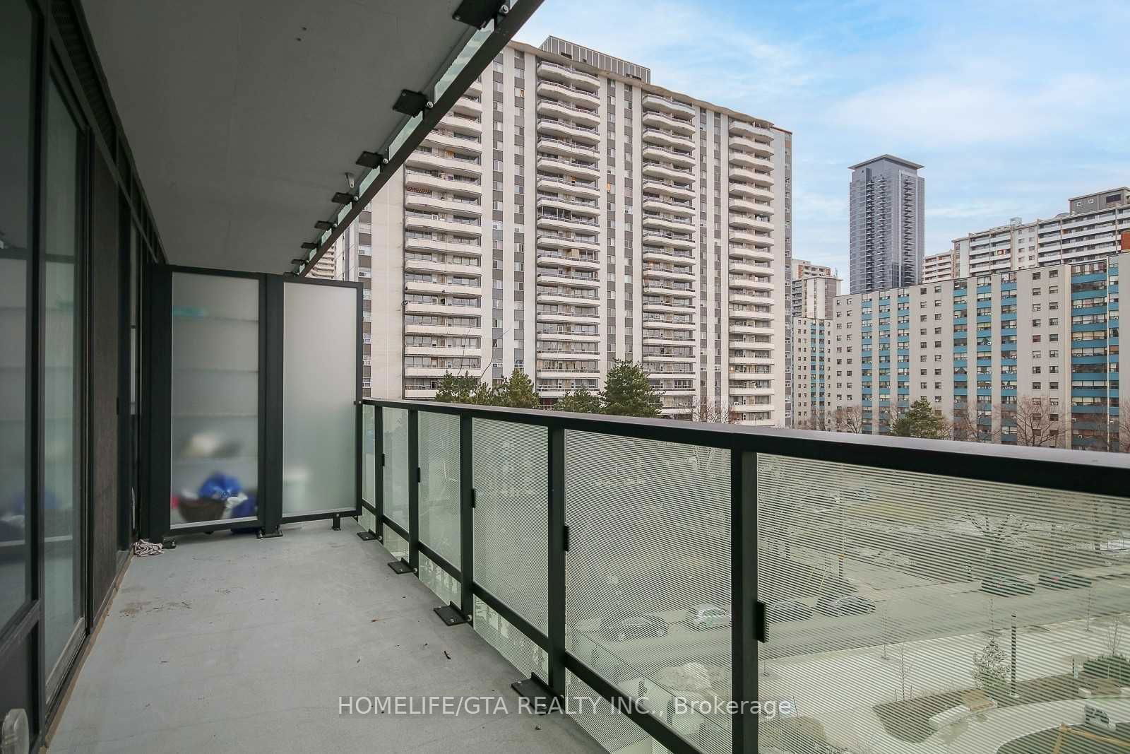 575 Bloor St E, unit 511 for rent