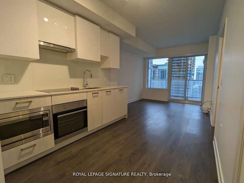 195 Redpath Ave, unit 1011 for rent