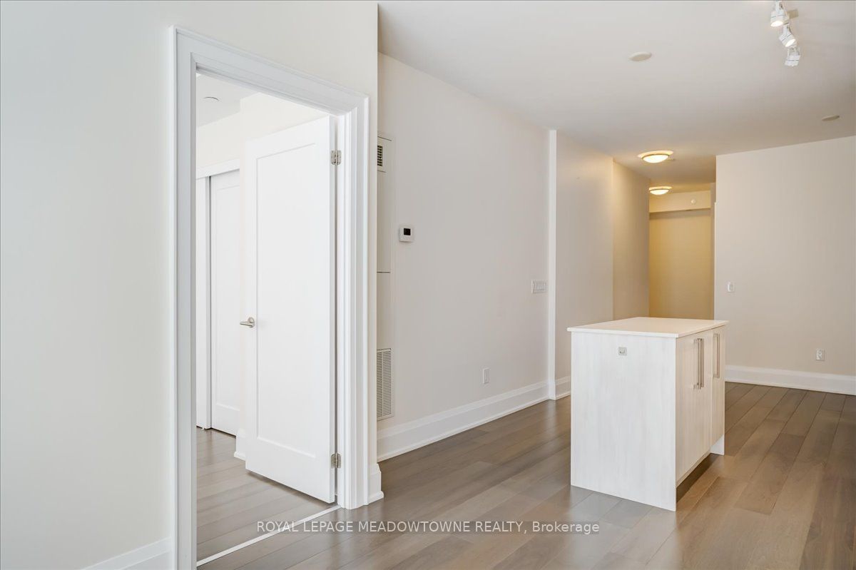 88 Cumberland St, unit 801 for sale