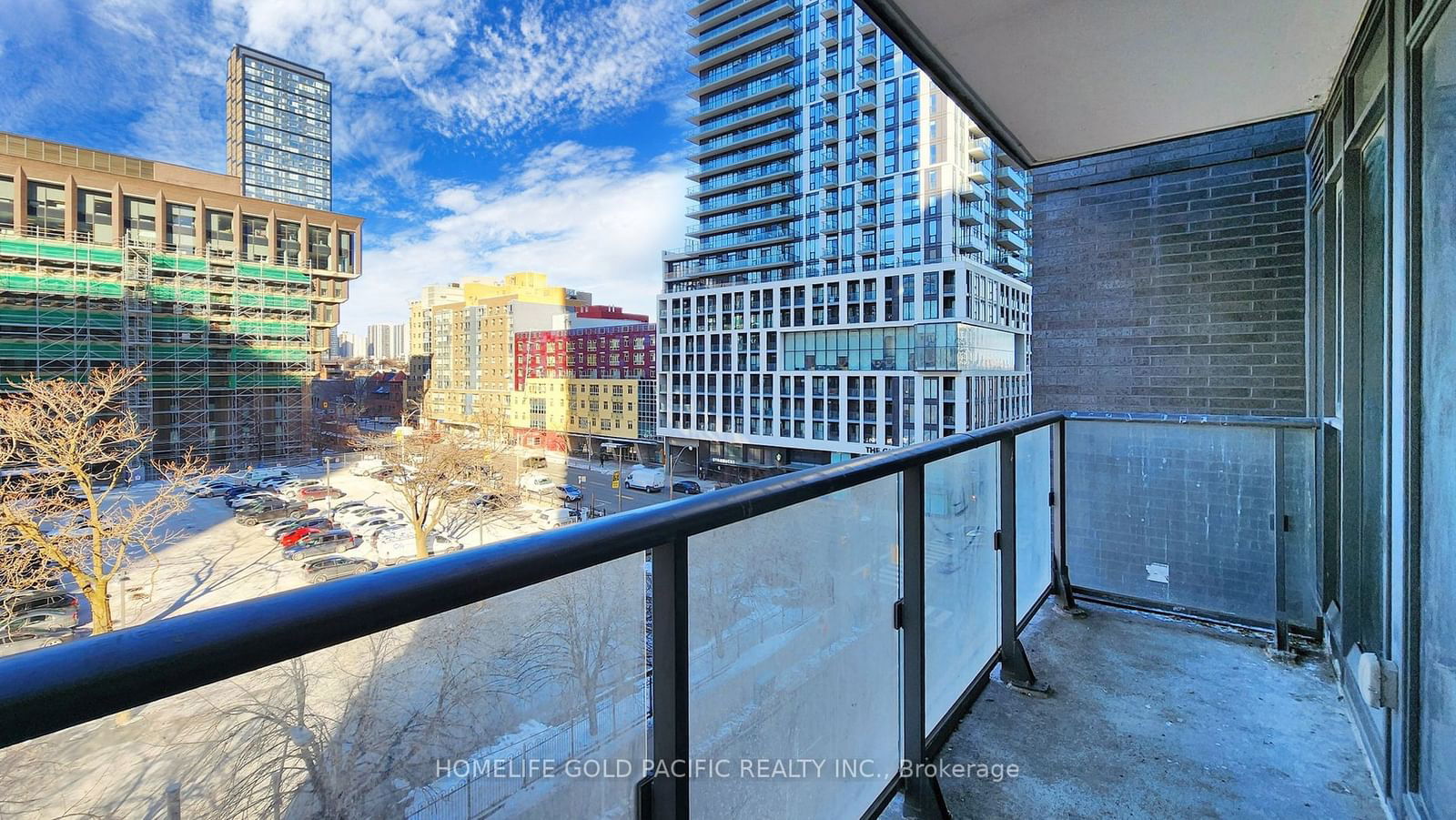 159 Dundas St E, unit 613 for rent