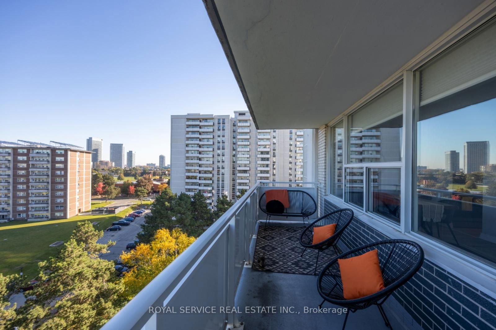 10 Parkway Forest Dr, unit 1008 for sale