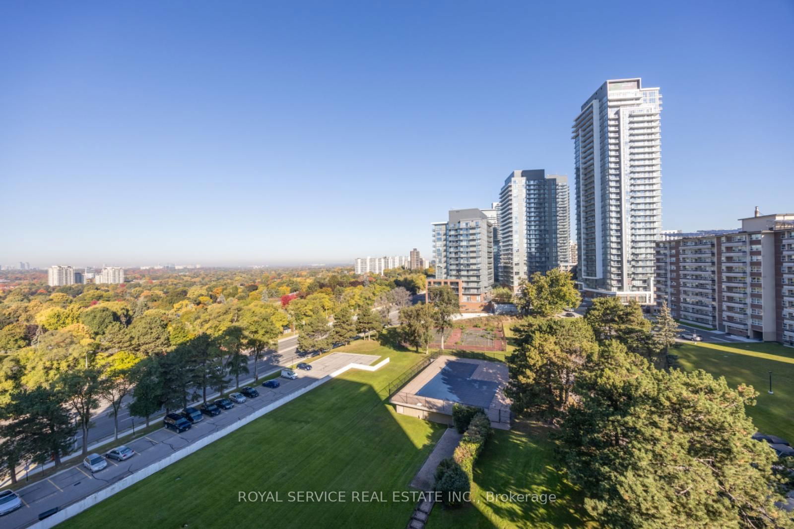 10 Parkway Forest Dr, unit 1008 for sale