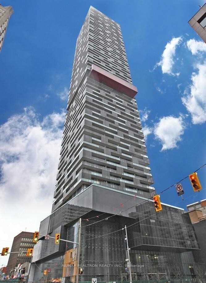 8 Eglinton Ave, unit 4912 for sale