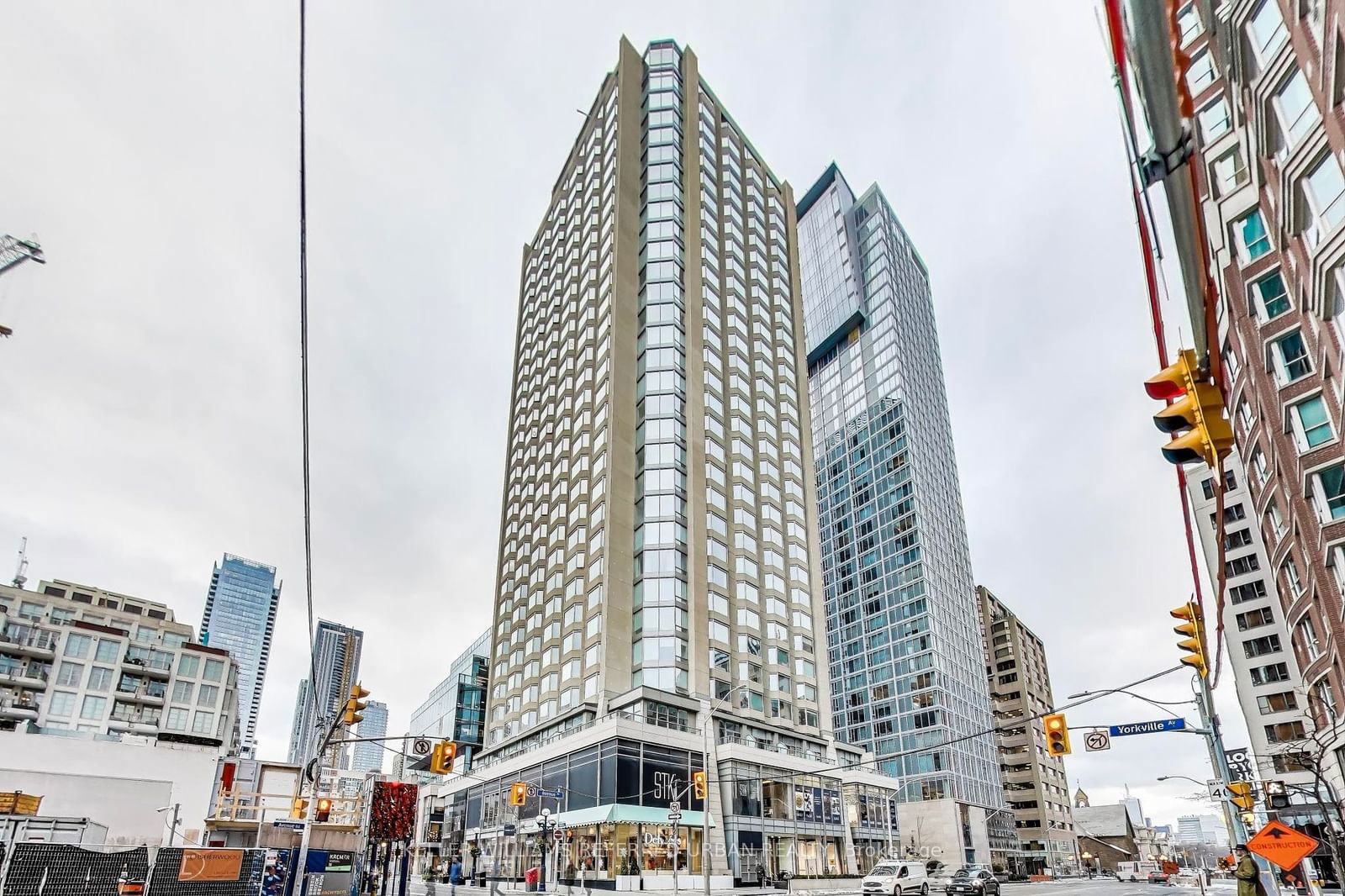 155 Yorkville Ave, unit 413 for sale