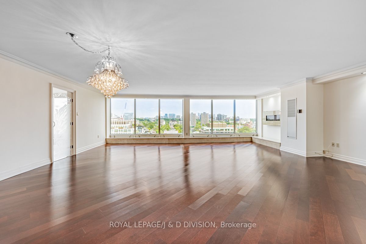 110 Bloor St W, unit 1305 for rent