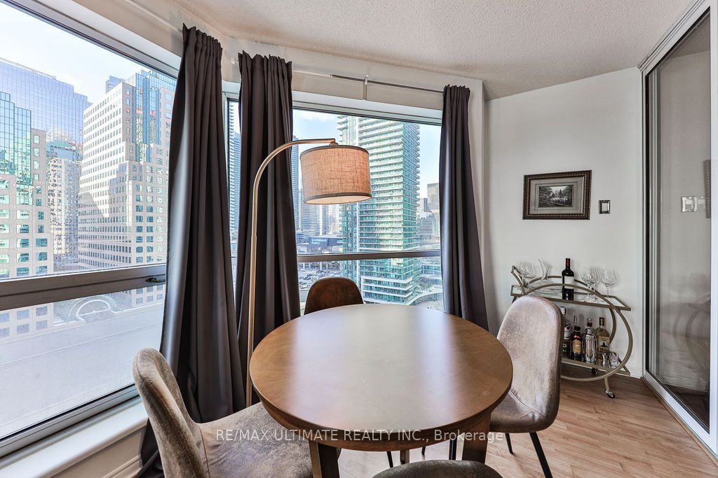 10 Queens Quay W, unit 1408 for rent