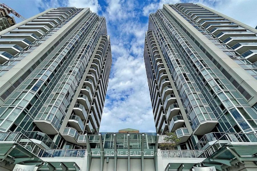 5793 Yonge St, unit 2101 for rent