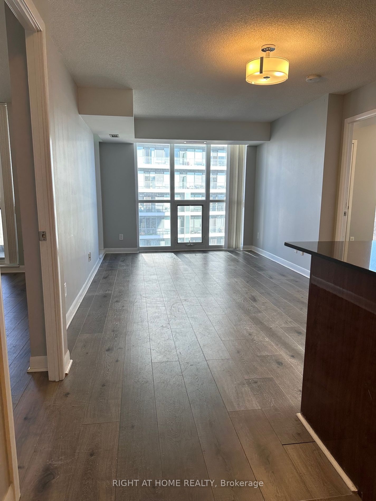 5793 Yonge St, unit 2101 for rent