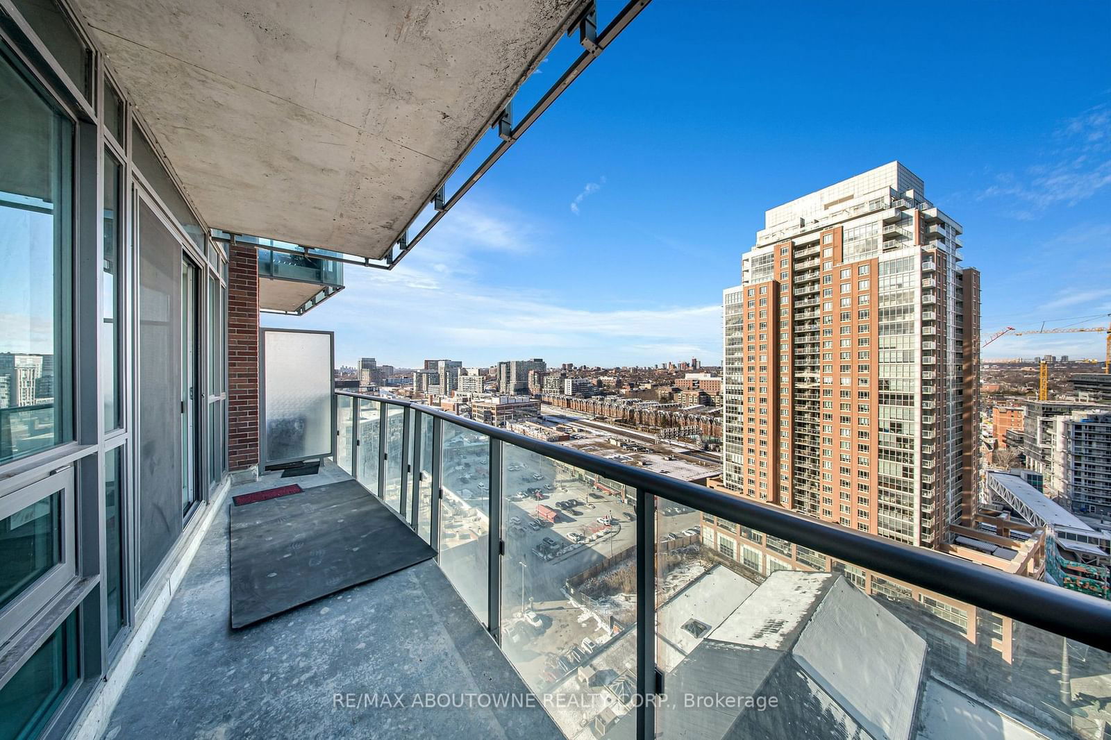 150 East Liberty St, unit 1713 for rent