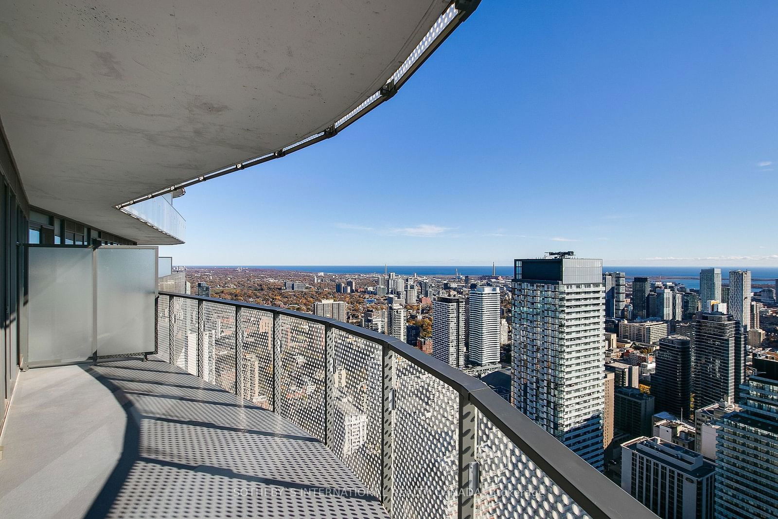 11 Wellesley St, unit 5405 for rent