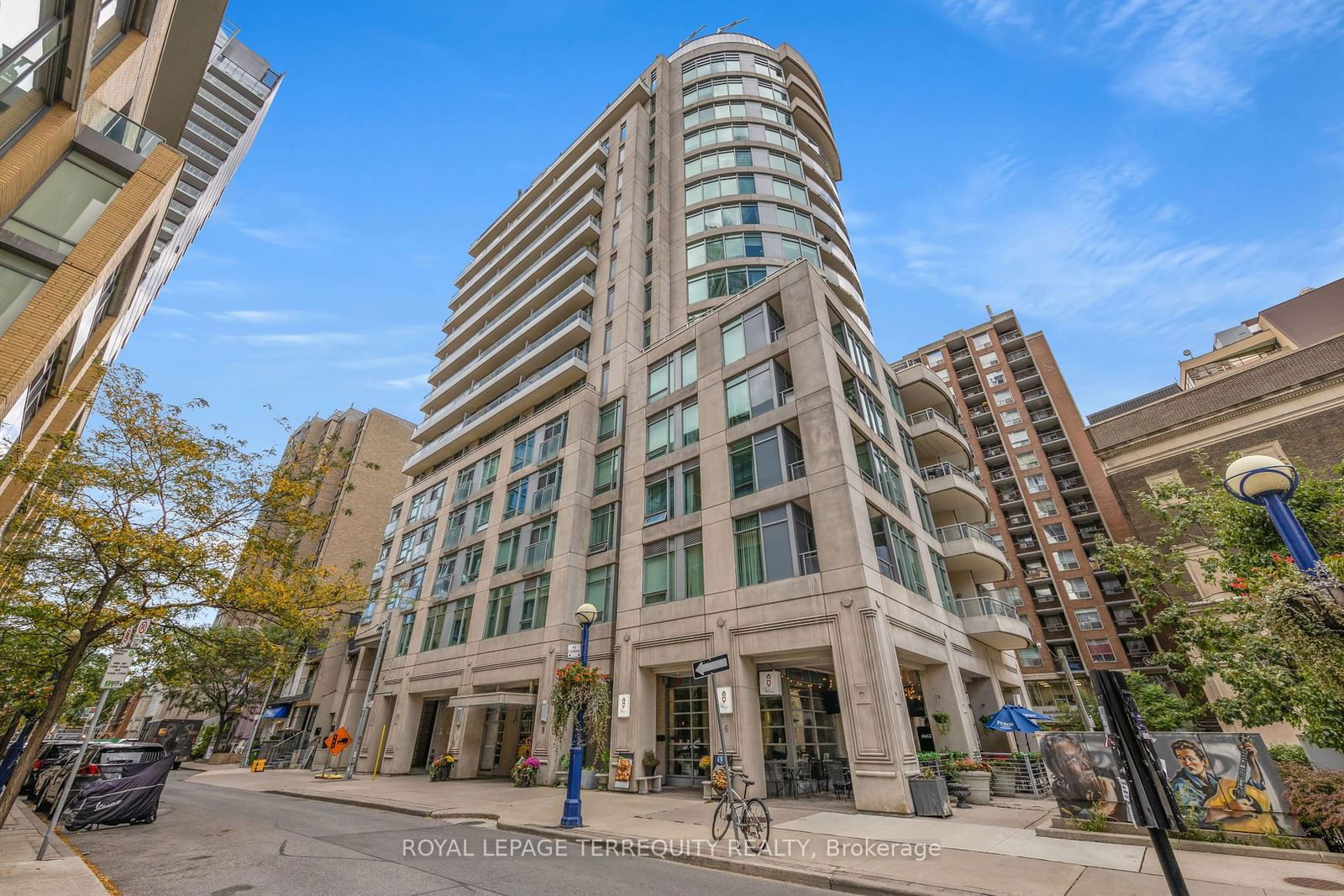 8 Scollard St, unit 1410 for sale