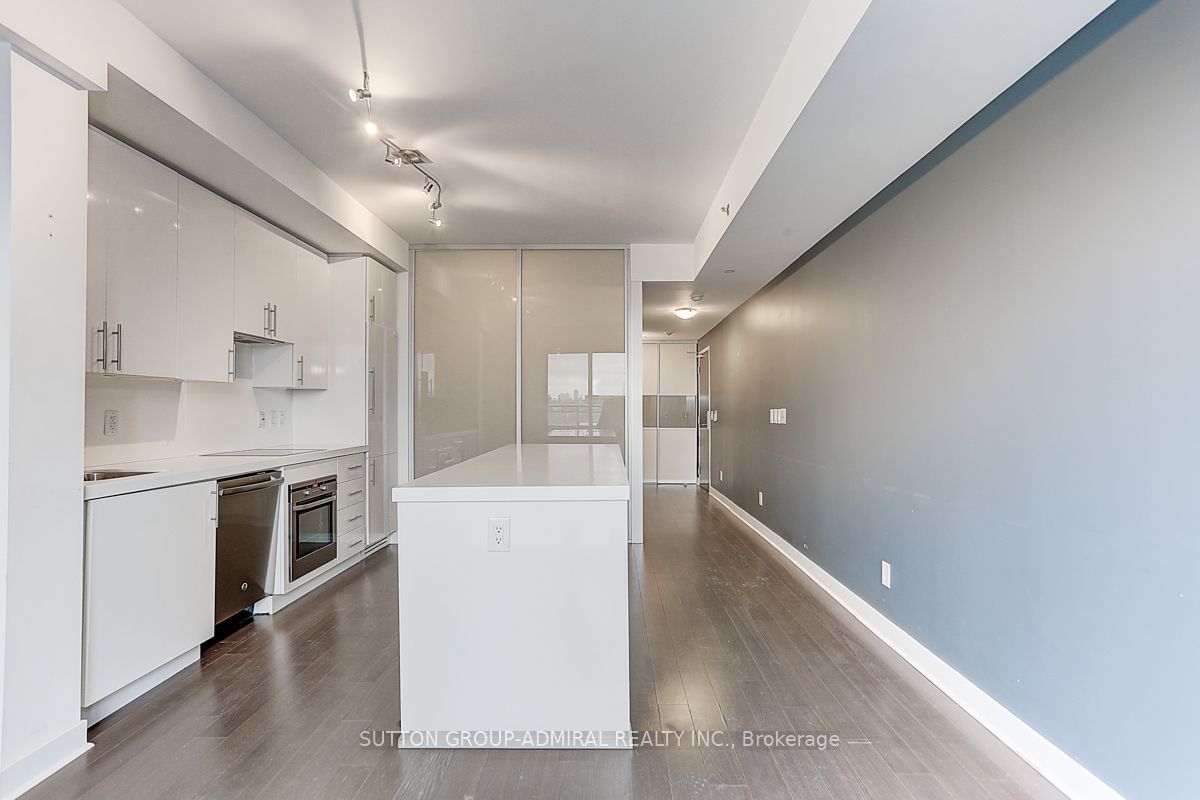 156 Portland St, unit 403 for rent