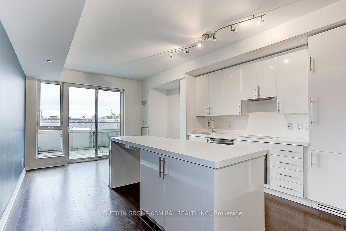 156 Portland St, unit 403 for rent