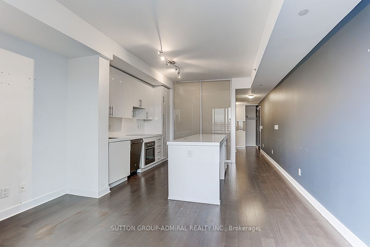 156 Portland St, unit 403 for rent