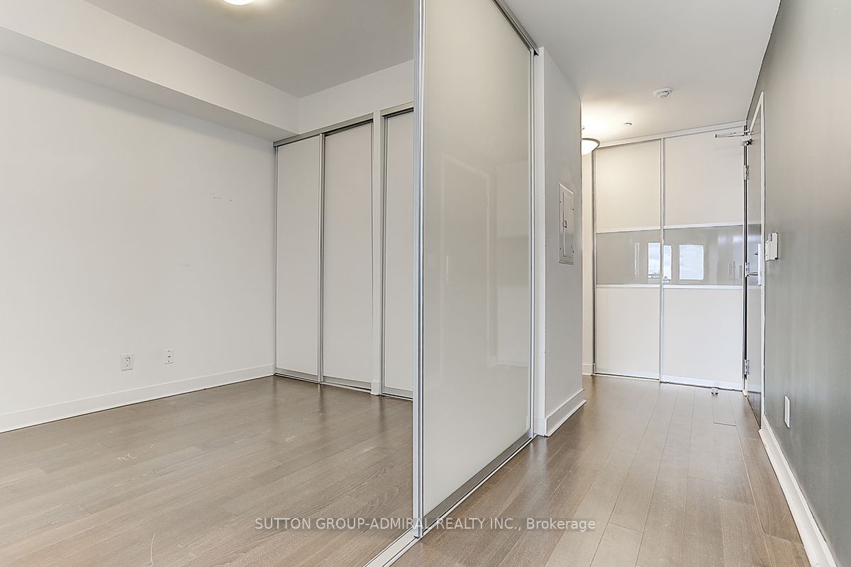 156 Portland St, unit 403 for rent