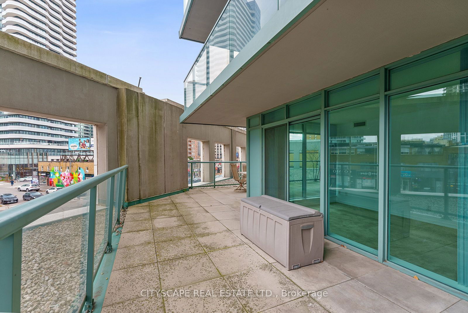 5500 Yonge St, unit 202 for sale