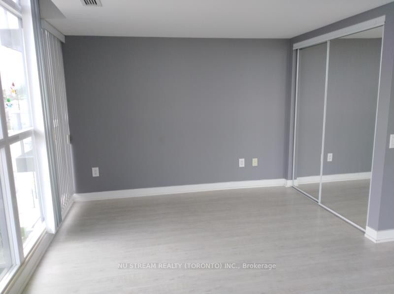 19 Singer Crt, unit 701A for rent