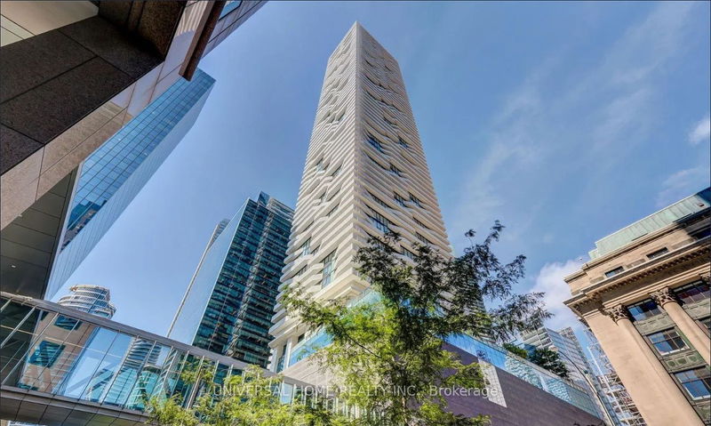 100 Harbour St, unit 2704 for rent