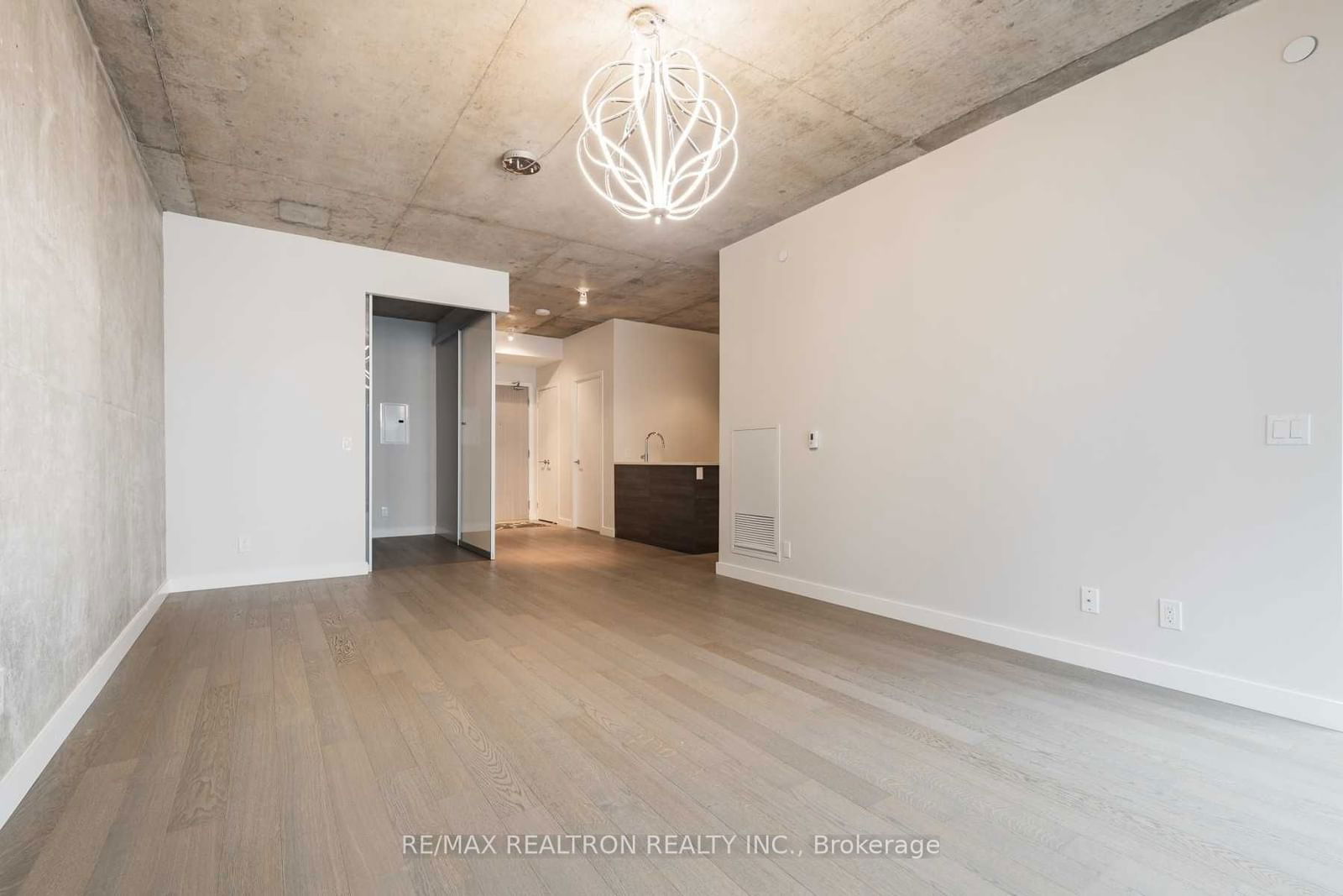 111 Bathurst St, unit 1010 for rent