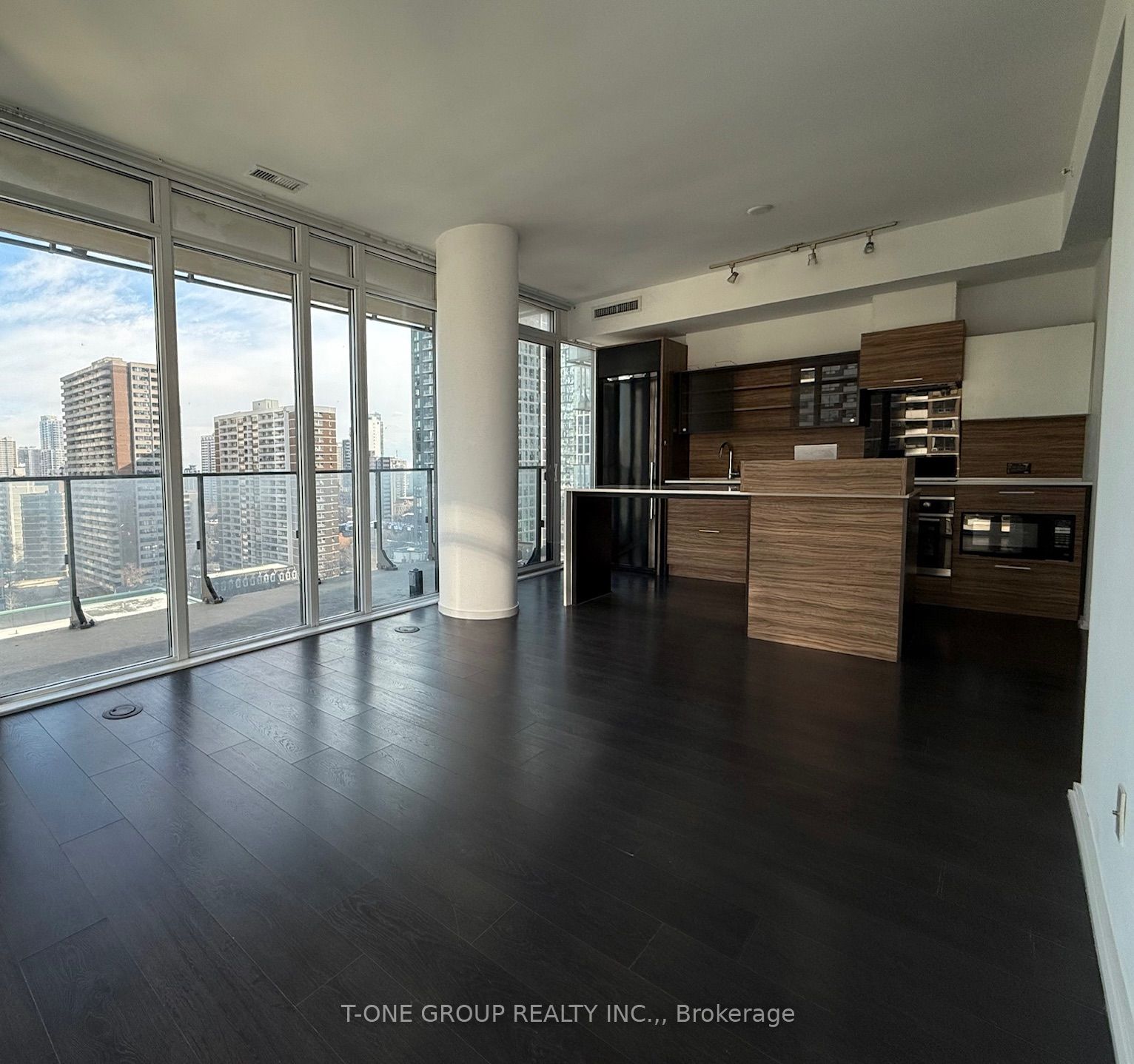 75 St Nicholas St, unit 1308 for sale