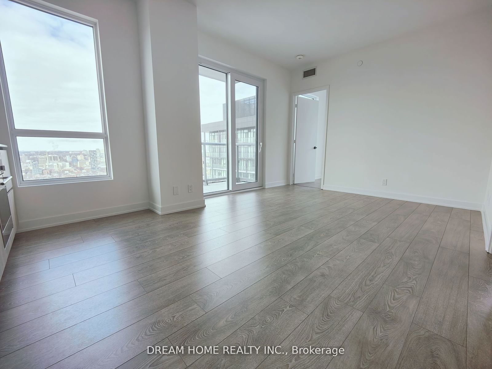 108 Peter St, unit 4002 for rent