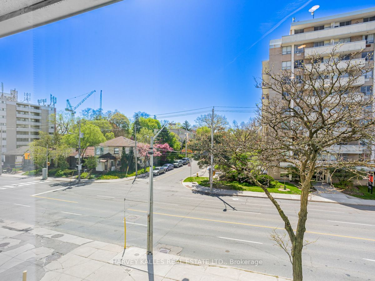 562 Eglinton Ave E, unit 202 for sale