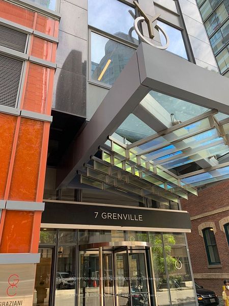 7 Grenville St, unit 1105 for rent