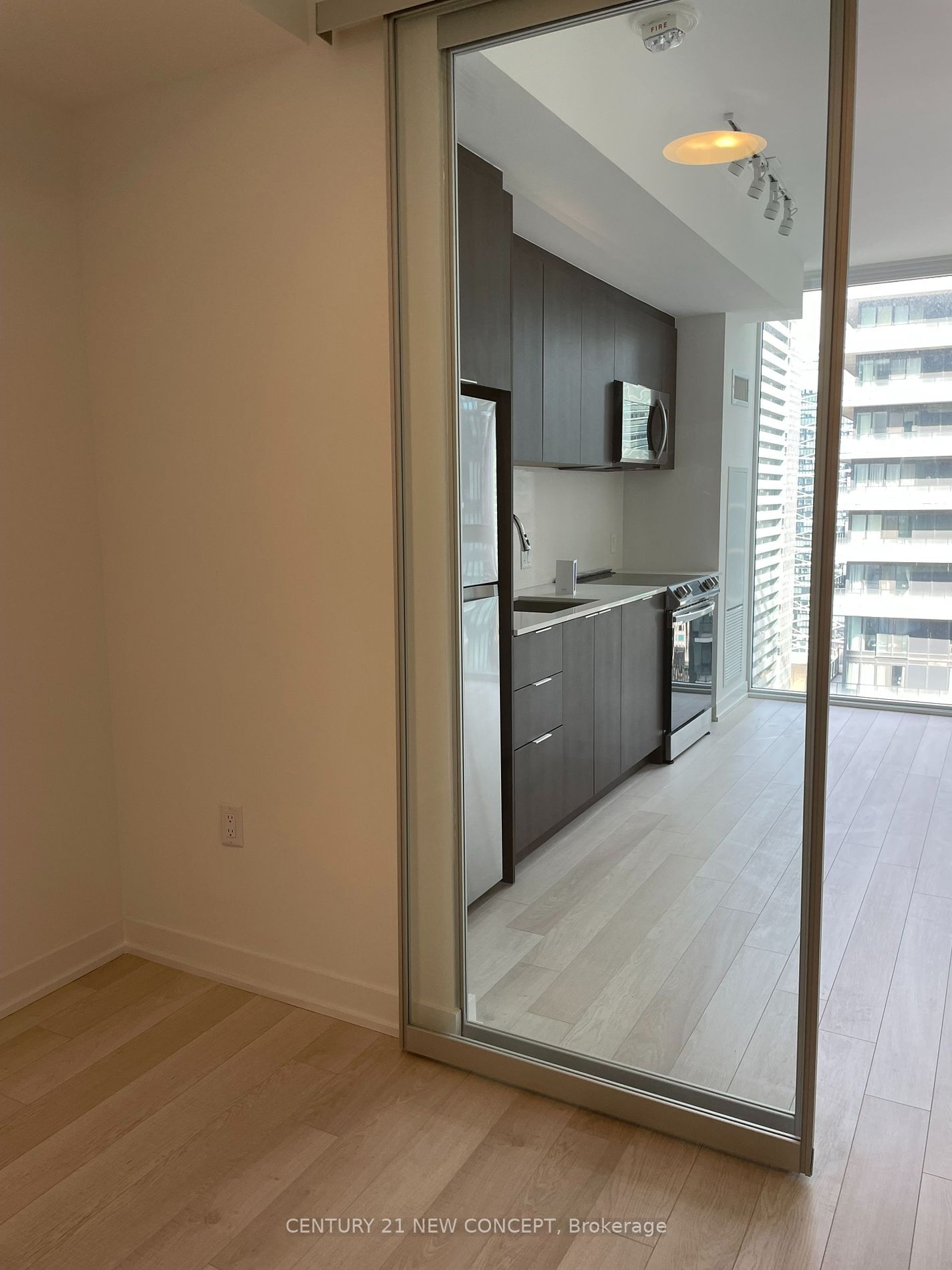 357 King St W, unit 2904 for rent