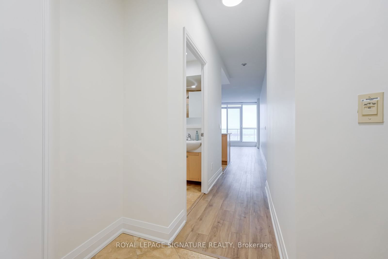 8 York St, unit 2707 for rent