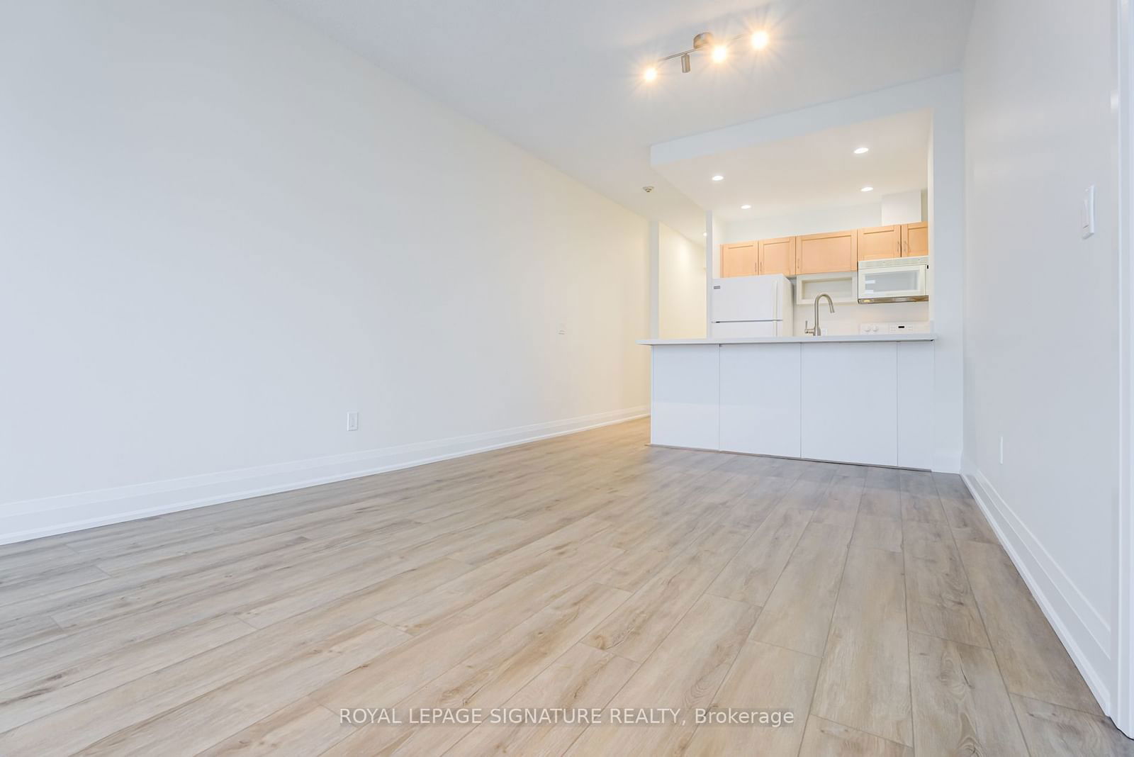 8 York St, unit 2707 for rent