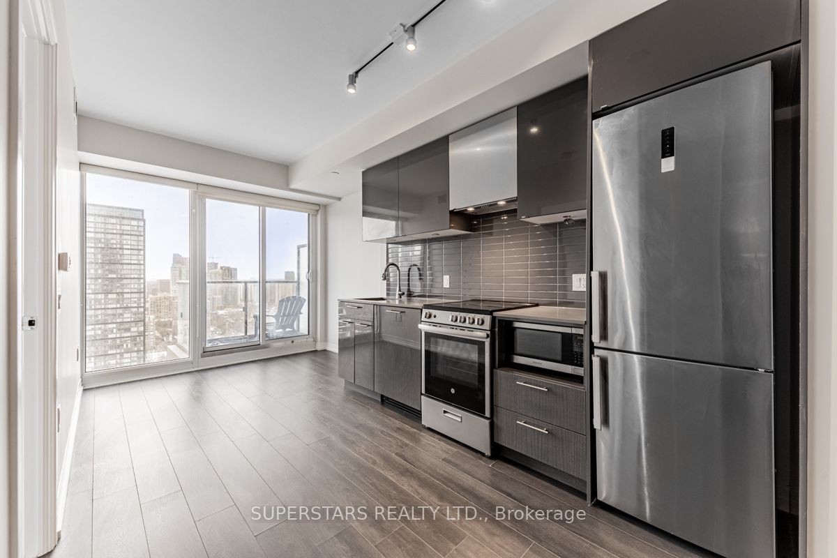 251 Jarvis St, unit 3812 for sale