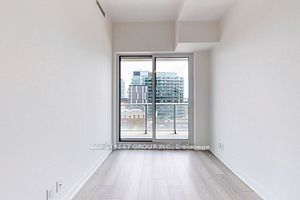 120 Parliament St, unit 711 for rent