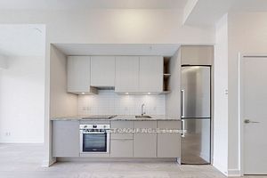 120 Parliament St, unit 711 for rent