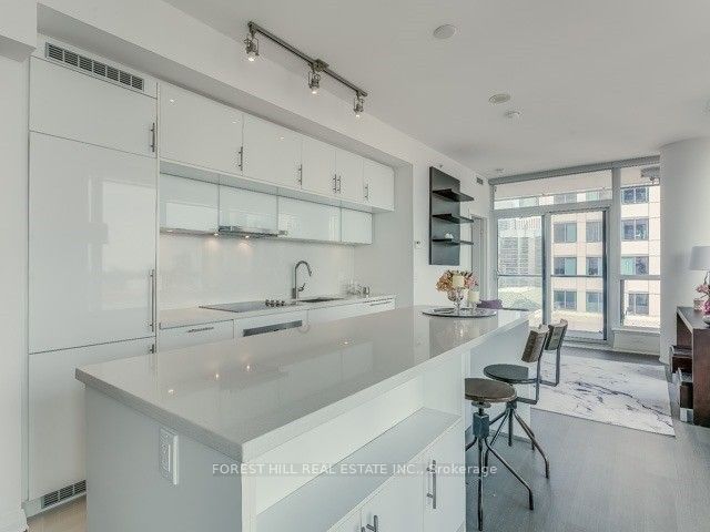 8 Mercer St S, unit 2605 for rent